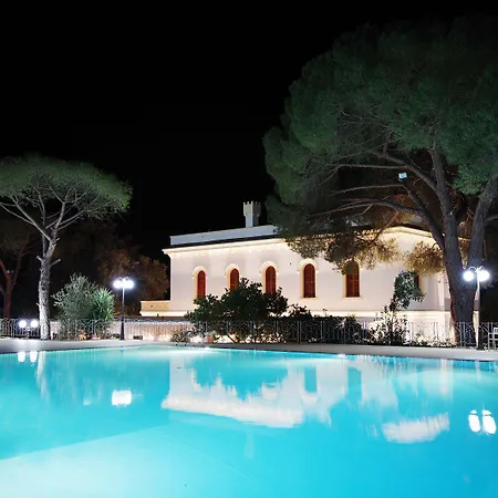 Resort Le Scuderie Di Ravenna 5*