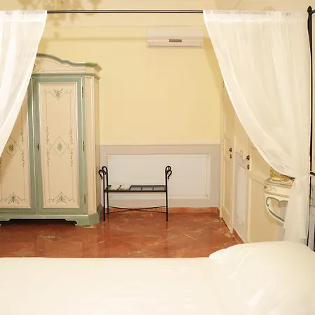 Resort Le Scuderie Di Ravenna 5*